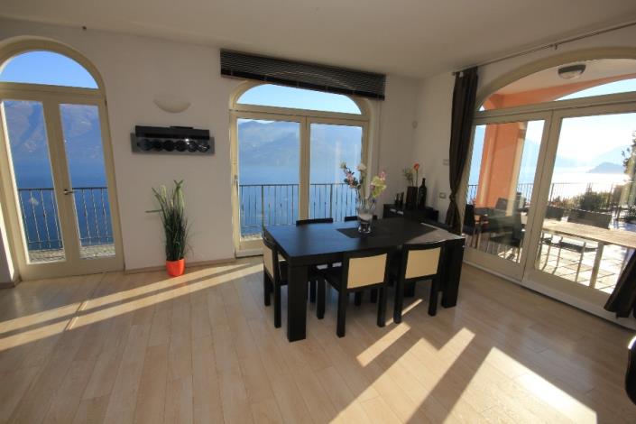 Image No.10-5 Bed Villa for sale