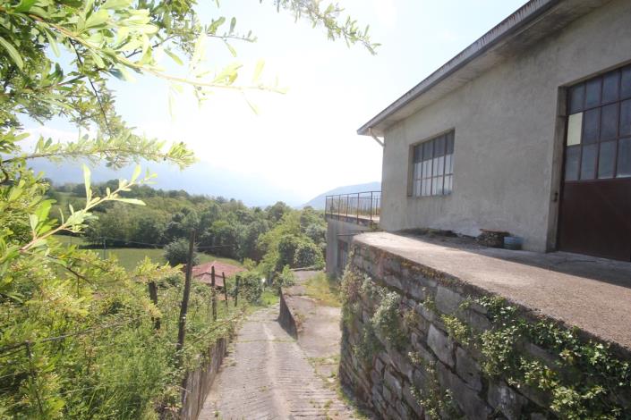 Image No.6-2 Bed Country House for sale