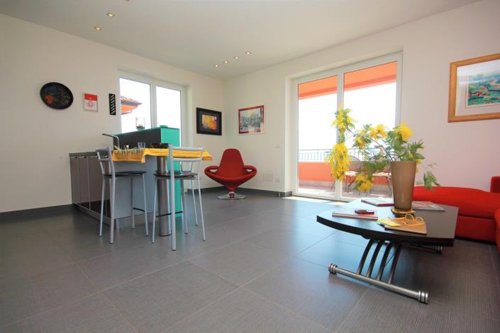 Image No.8-3 Bed Apartment for sale