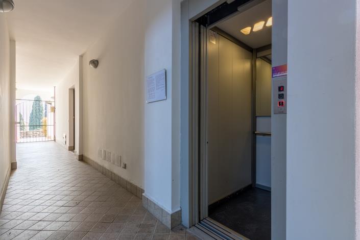 Image No.25-Appartement de 2 chambres à vendre à Pianello Del Lario