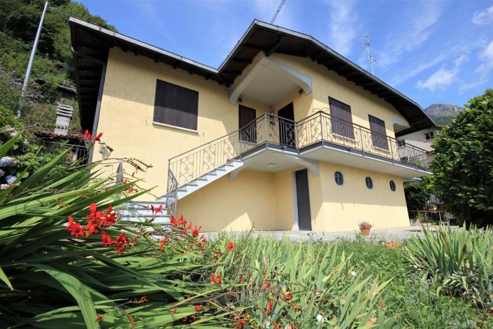 Image No.5-Villa / Détaché de 4 chambres à vendre à Menaggio