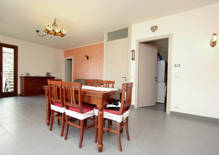 Image No.9-Appartement de 3 chambres à vendre à Carlazzo