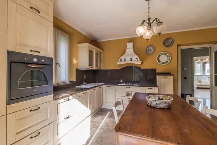 Image No.13-6 Bed Villa / Detached for sale