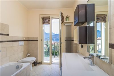 mezzegra-house-for-sale