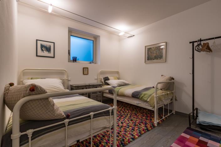 Image No.9-2 Bed Apartment for sale