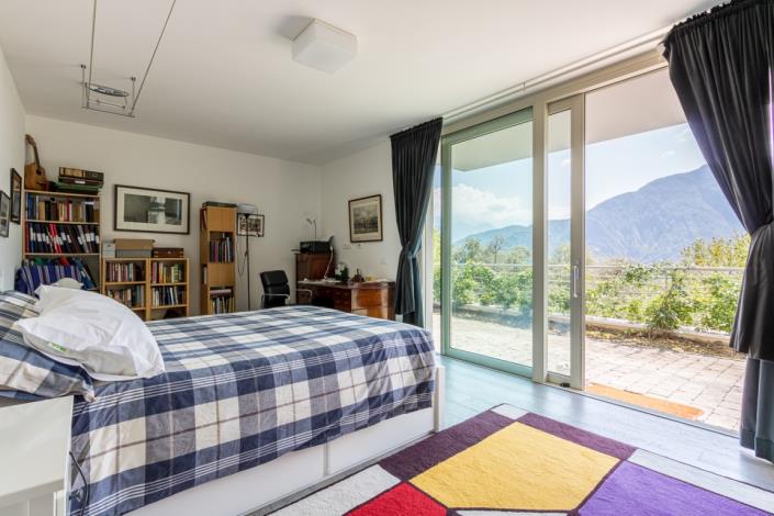 Image No.20-2 Bed Apartment for sale