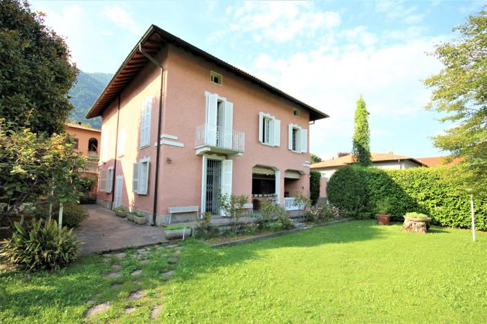 Image No.1-Villa de 6 chambres à vendre à Tremezzina