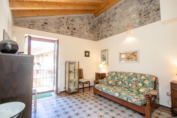 Image No.19-3 Bed House for sale