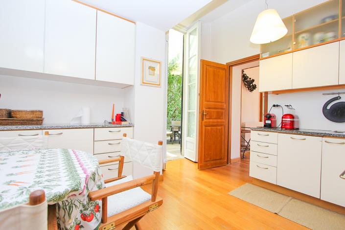 Image No.24-3 Bed Apartment for sale