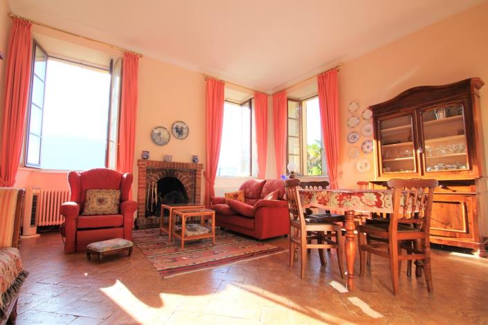 Image No.2-Appartement de 2 chambres à vendre à Tremezzina