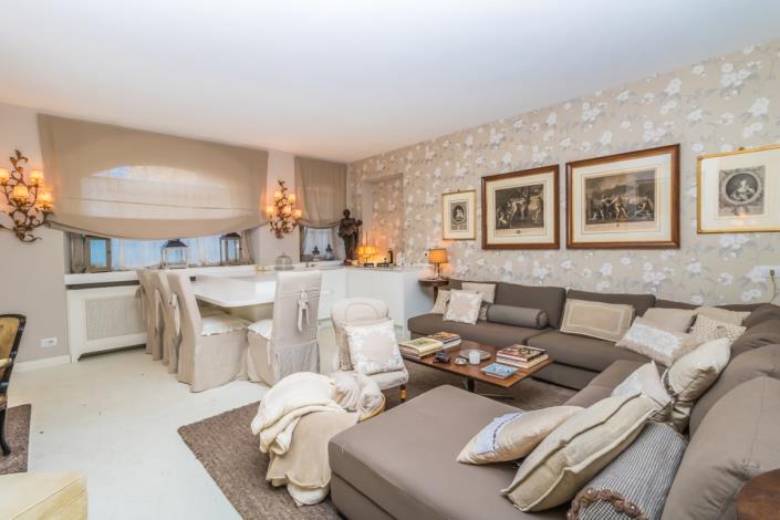 Image No.6-3 Bed House for sale