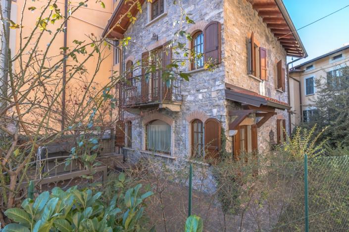 Image No.24-3 Bed House for sale