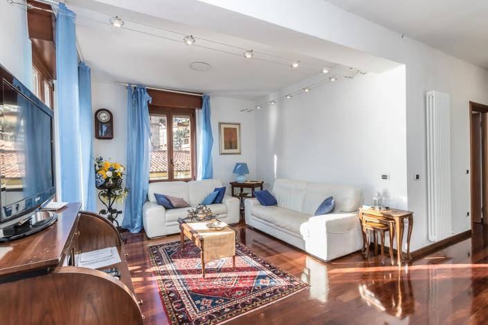 Image No.12-3 Bed Apartment for sale