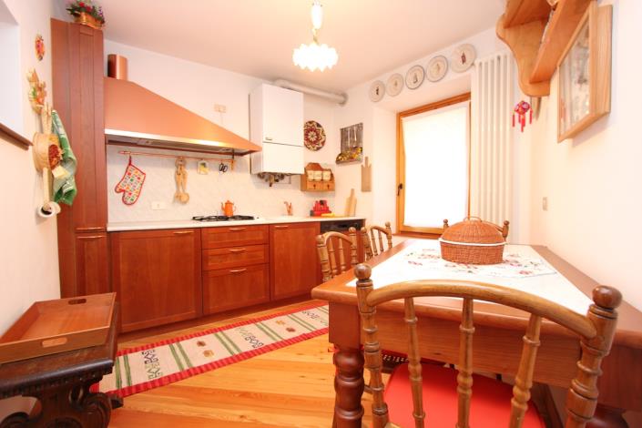 Image No.14-3 Bed House for sale