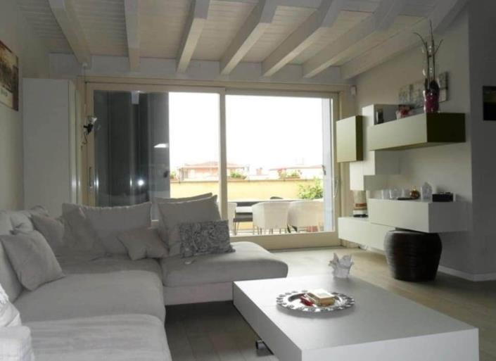 Image No.9-3 Bed Villa for sale