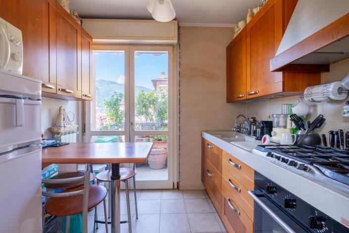 Image No.10-3 Bed Apartment for sale