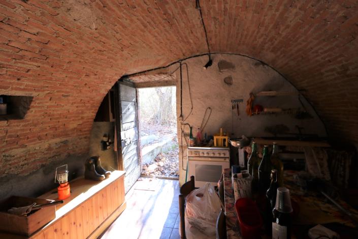 Image No.10-1 Bed House for sale