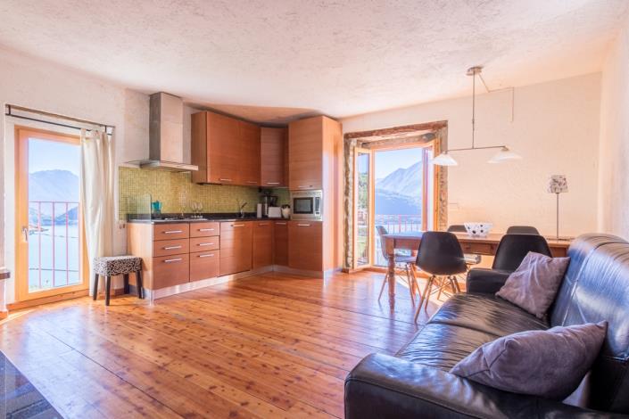 Image No.2-Appartement de 2 chambres à vendre à Pianello Del Lario