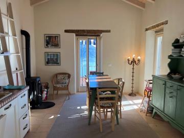 houses-for-sale-como-lake