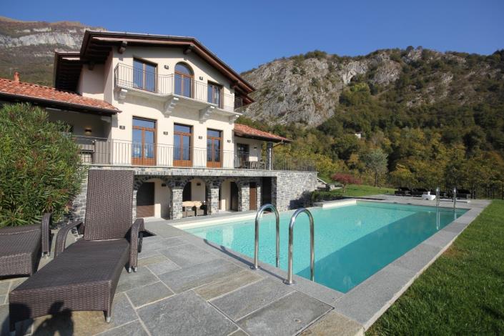 Image No.1-Villa de 4 chambres à vendre à Menaggio