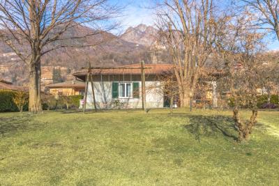 property-villa-with-garden