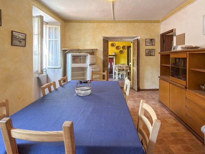 Image No.10-3 Bed Apartment for sale