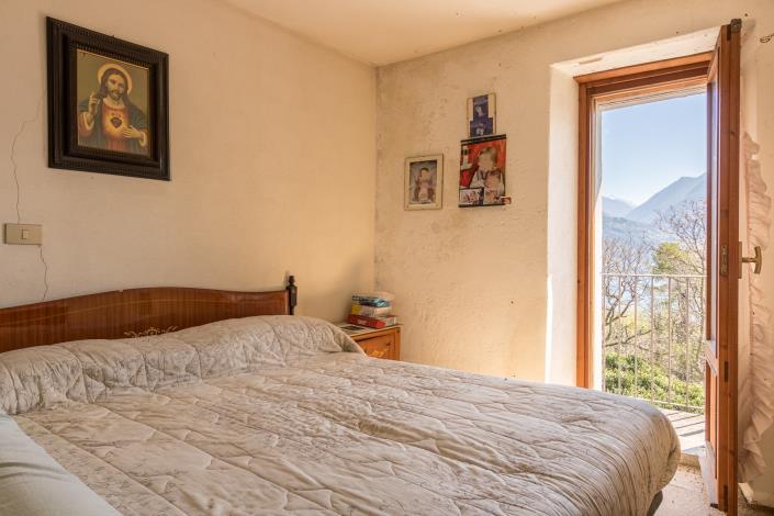 Image No.26-5 Bed Apartment for sale