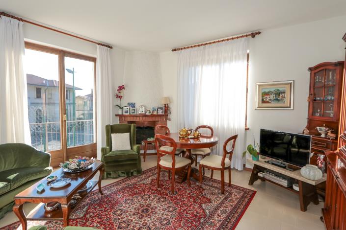 Image No.6-2 Bed Apartment for sale