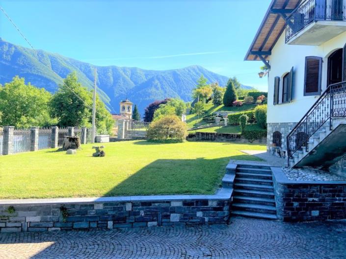 Image No.5-5 Bed House for sale