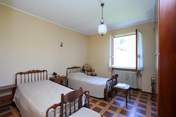 Image No.15-5 Bed House for sale