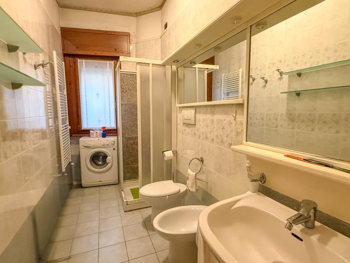 Image No.22-2 Bed Apartment for sale