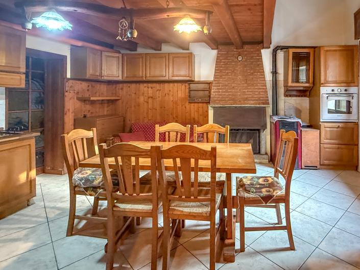 Image No.12-2 Bed Apartment for sale