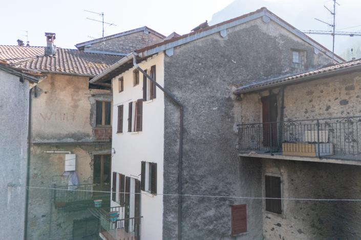 Image No.26-4 Bed House for sale