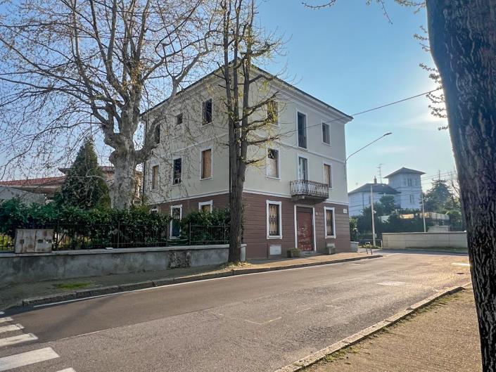 Image No.12-Hotel for sale