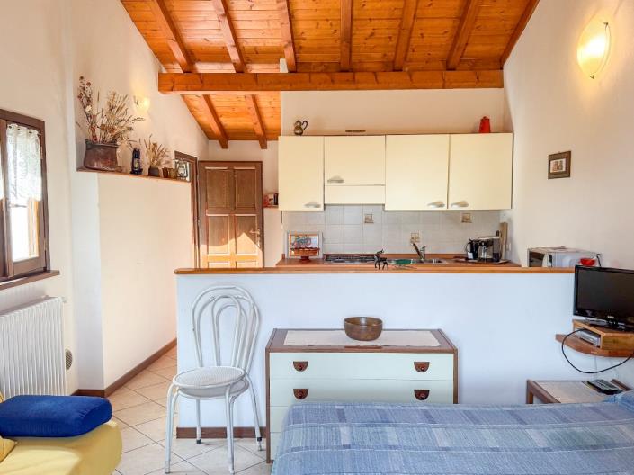 Image No.10-2 Bed House for sale