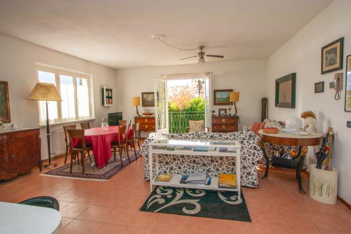 Image No.12-2 Bed Villa for sale