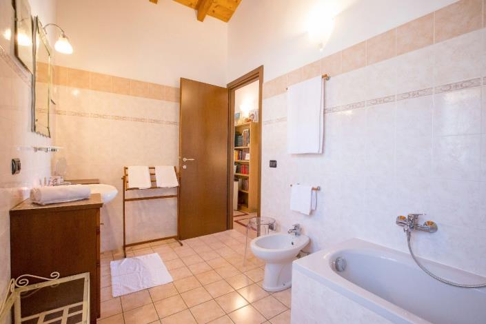 Image No.25-Villa de 3 chambres à vendre à Tremezzina