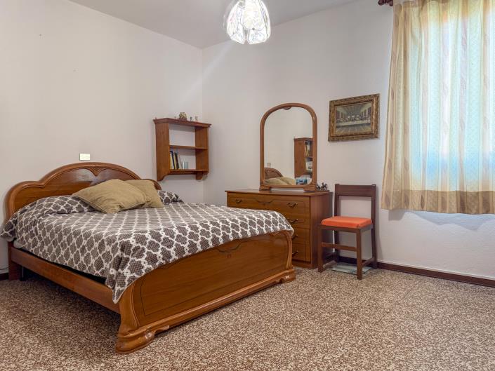 Image No.11-3 Bed Apartment for sale