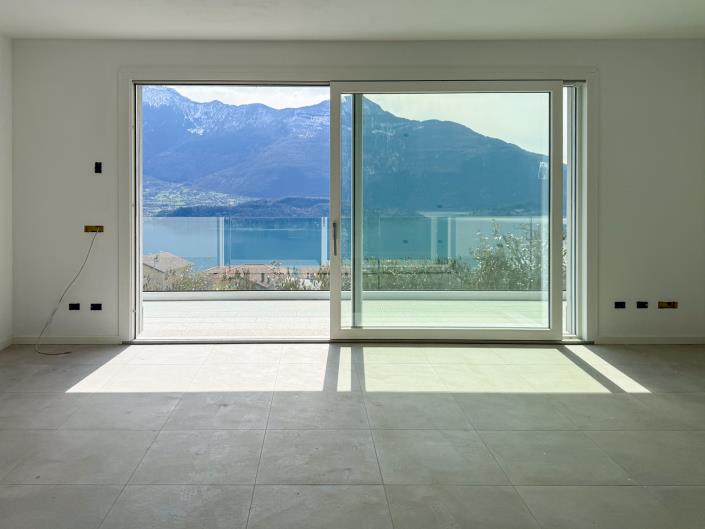 Image No.20-2 Bed Apartment for sale