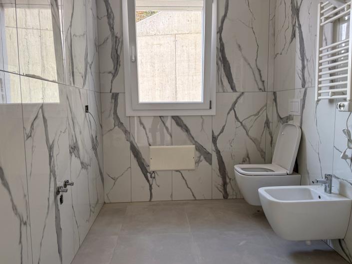 Image No.21-2 Bed Apartment for sale