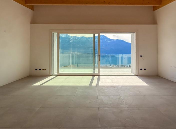 Image No.25-2 Bed Apartment for sale