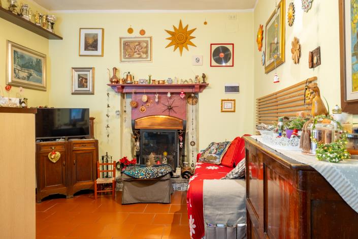 Image No.6-3 Bed House for sale