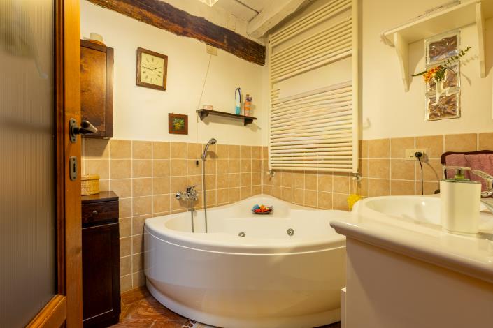 Image No.22-3 Bed House for sale