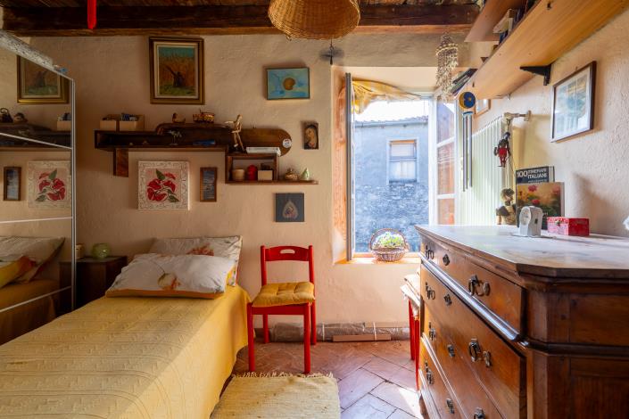 Image No.15-3 Bed House for sale