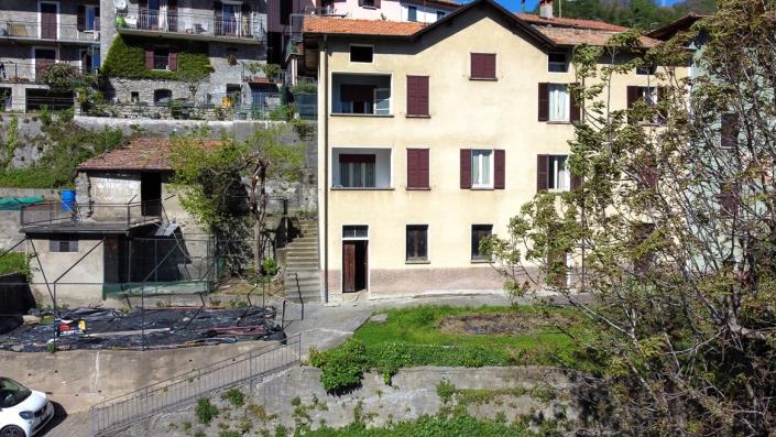 Image No.3-4 Bed House for sale