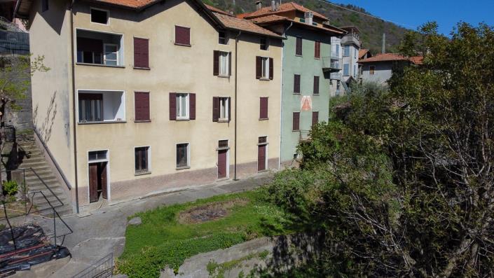 Image No.16-4 Bed House for sale