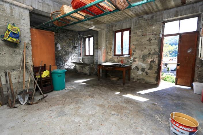 Image No.22-4 Bed House for sale