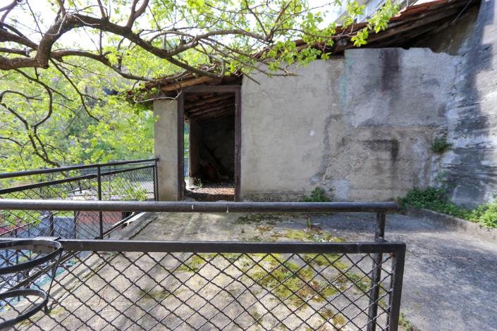 Image No.17-4 Bed House for sale