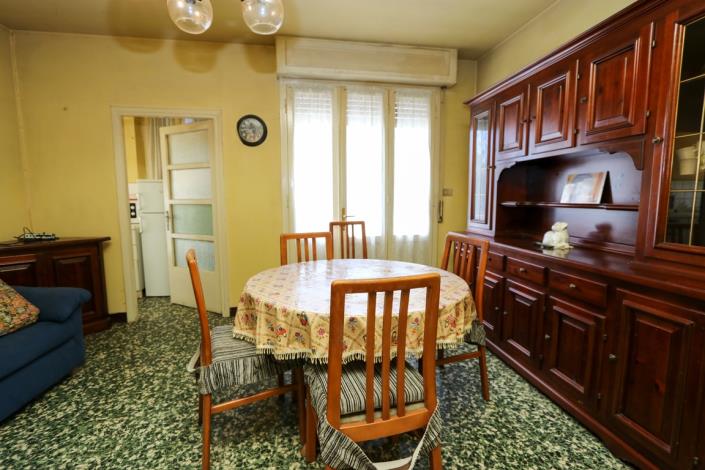 Image No.5-4 Bed House for sale