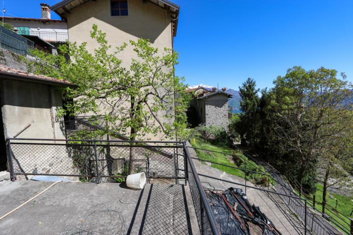 Image No.24-4 Bed House for sale